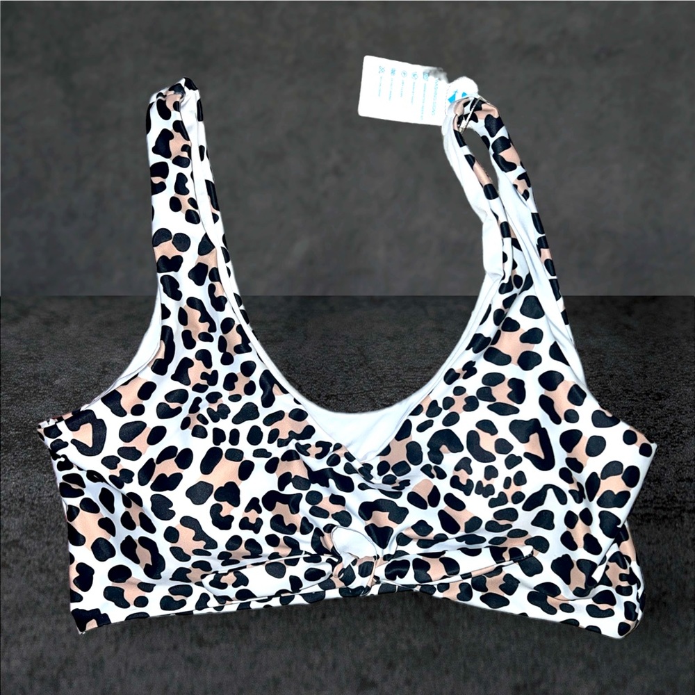 BEACHSISSI | NWT ANIMAL PRINT  BIKINI TOP XL